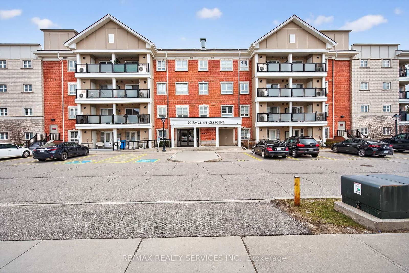 70 Baycliffe Crescent, Unit 301 thumbnail 16