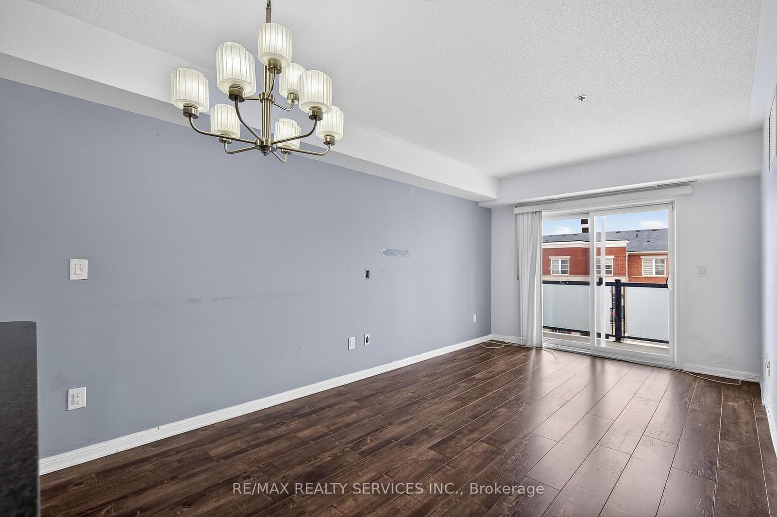 70 Baycliffe Crescent, Unit 301 thumbnail 24