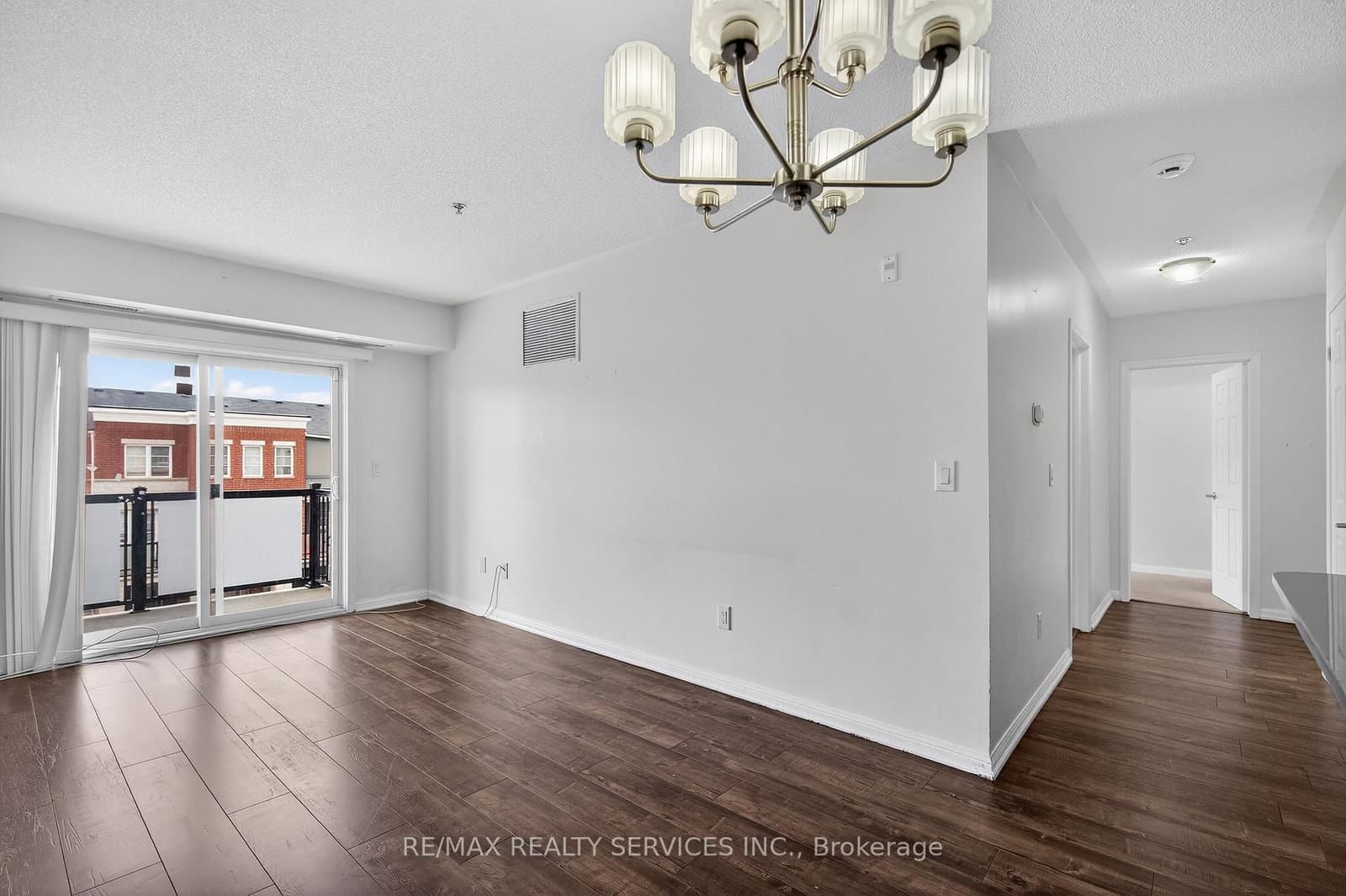 70 Baycliffe Crescent, Unit 301 thumbnail 26