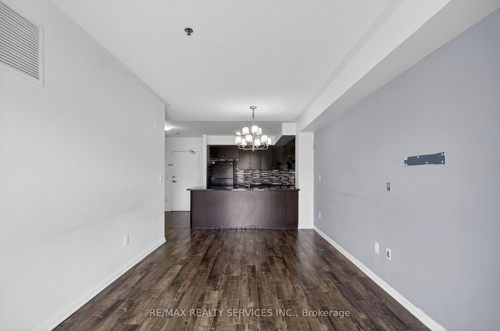 70 Baycliffe Crescent, Unit 301 thumbnail 28