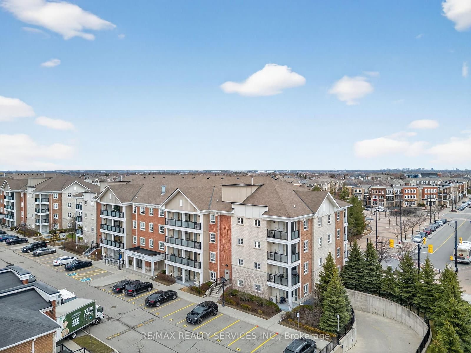 70 Baycliffe Crescent, Unit 301 thumbnail 5