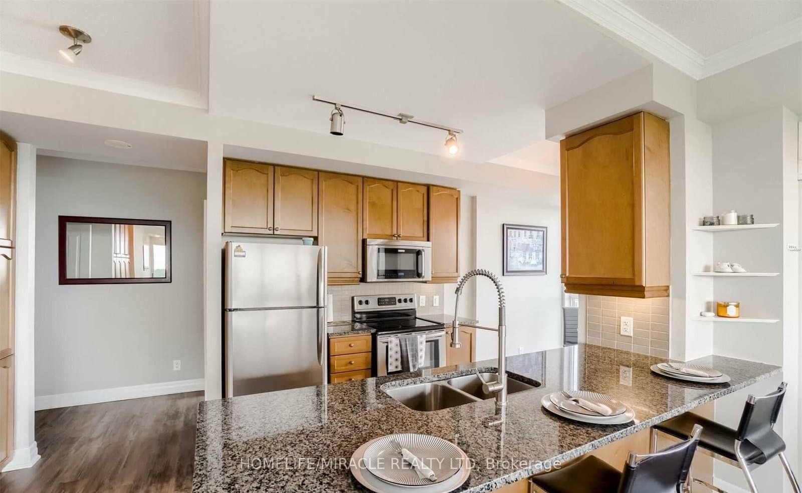 100 John Street, Unit 1002 thumbnail 6
