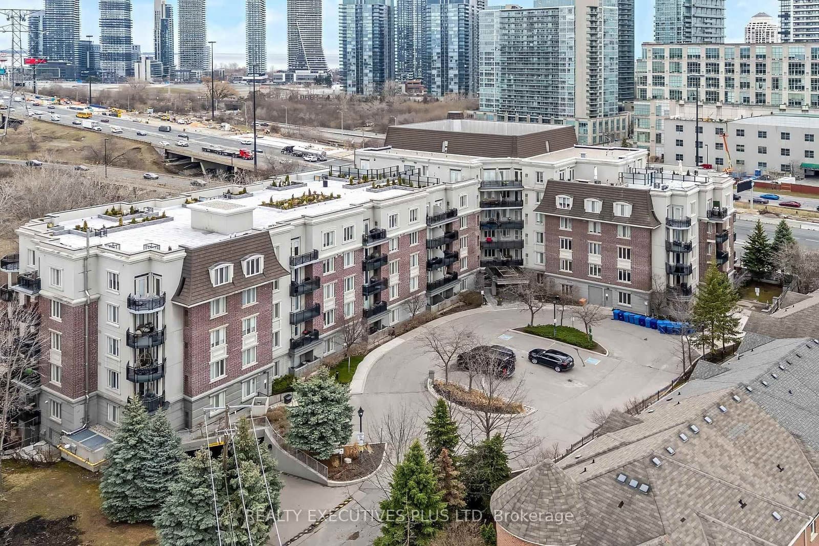 #414 - 245 Dalesford Road