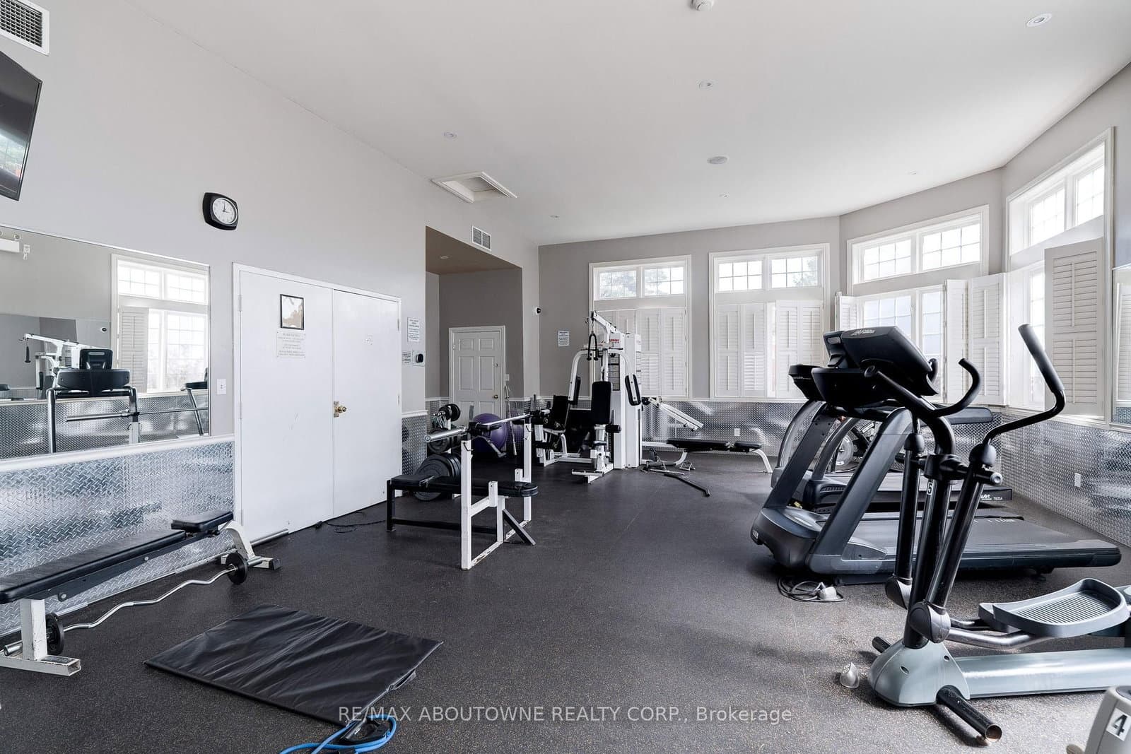 1460 Bishops Gate, Unit 212 thumbnail 15