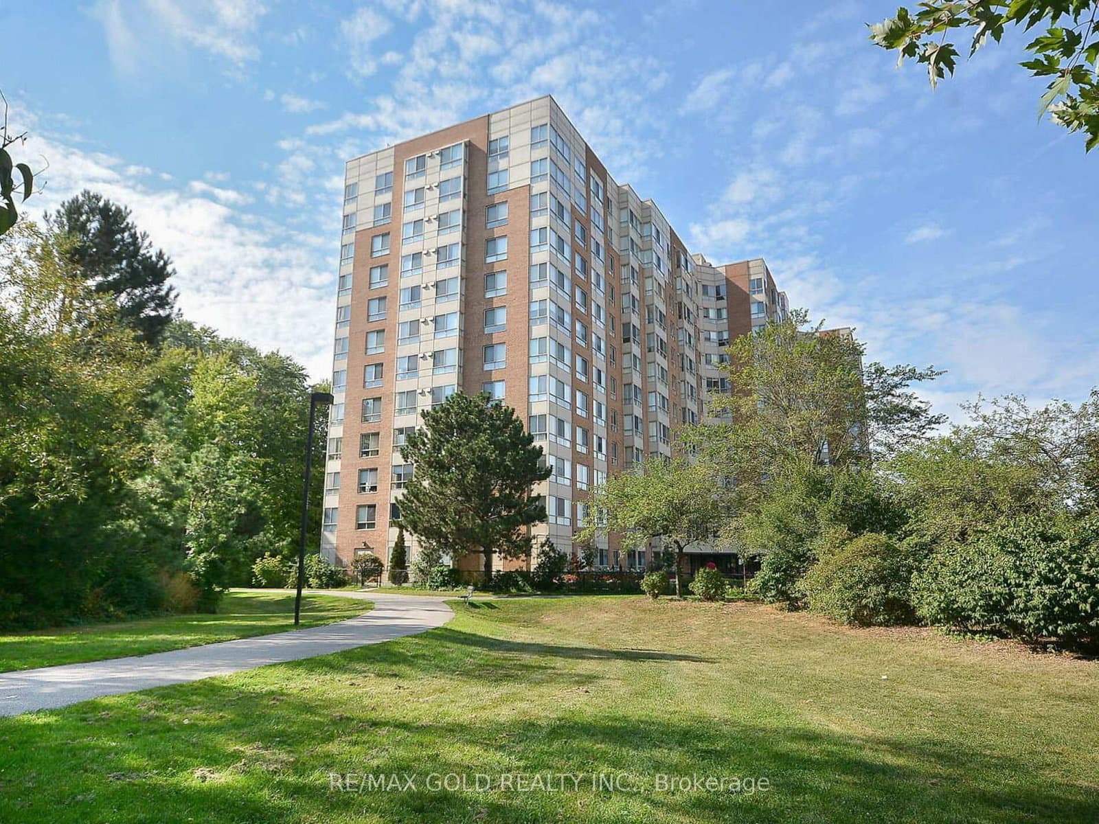 #416 - 1485 Lakeshore Road E