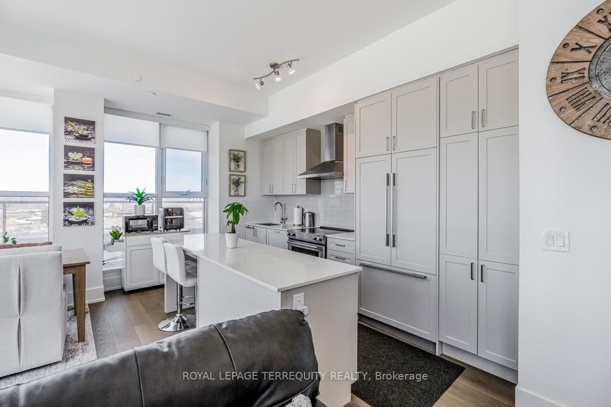 1063 Douglas McCurdy Common, Unit 702 thumbnail 5