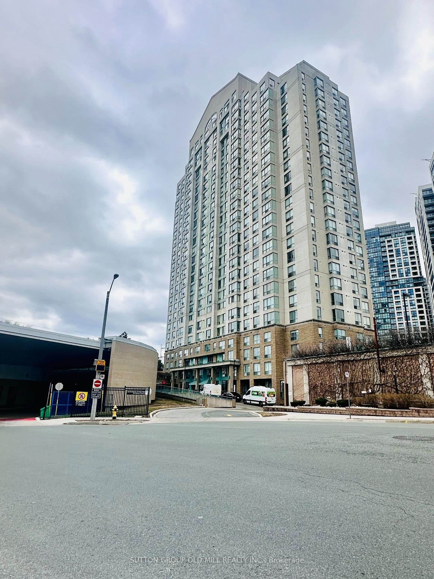 #2205 - 101 Subway Crescent