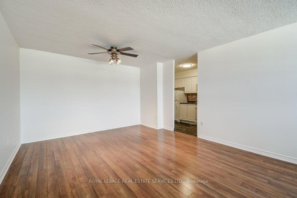 212 Kerr Street, Unit 404 thumbnail 16