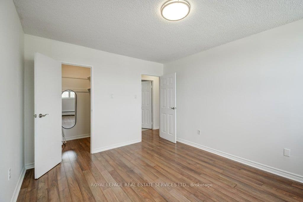 212 Kerr Street, Unit 404 thumbnail 22