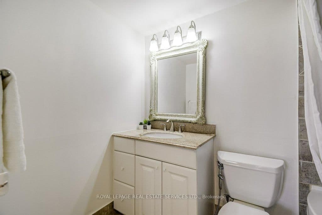 212 Kerr Street, Unit 404 thumbnail 24