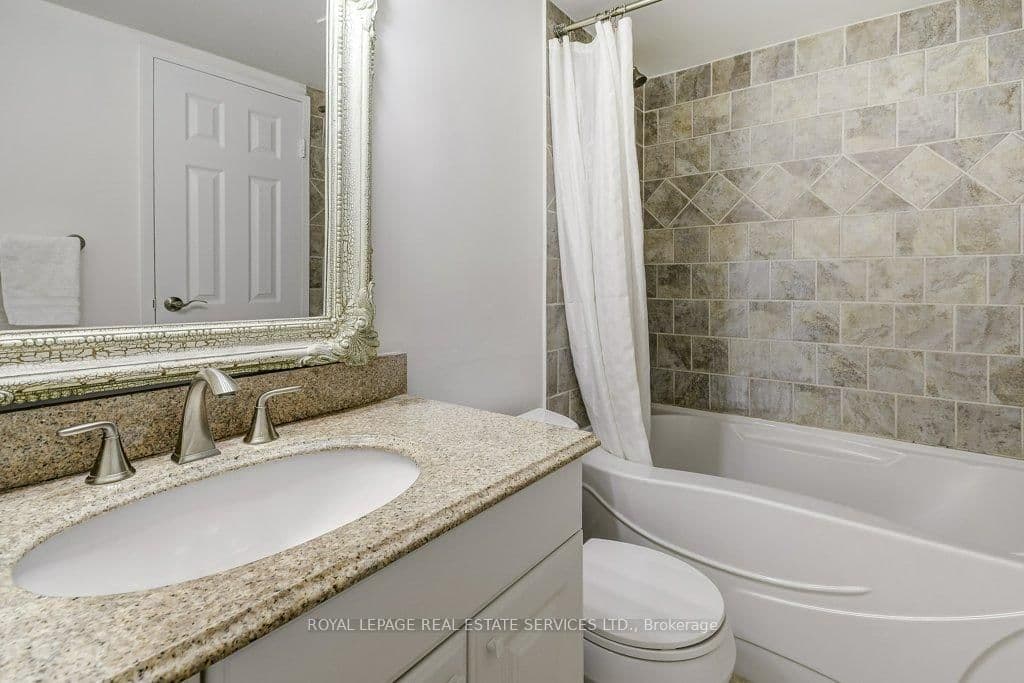 212 Kerr Street, Unit 404 thumbnail 25