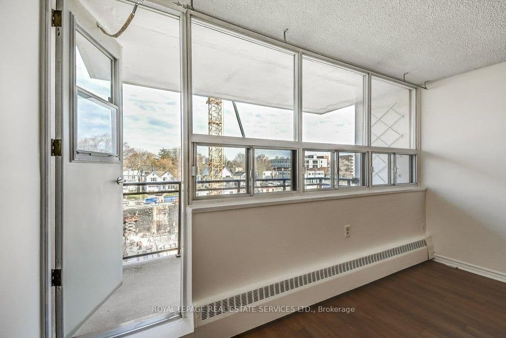 212 Kerr Street, Unit 404 thumbnail 26