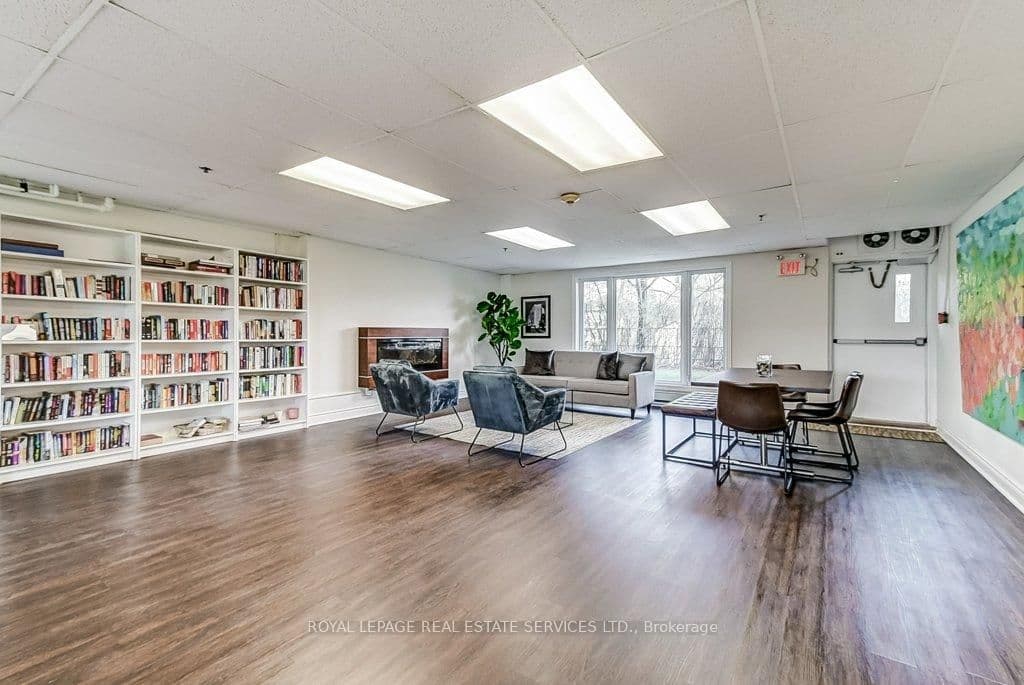 212 Kerr Street, Unit 404 thumbnail 31