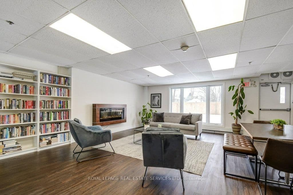 212 Kerr Street, Unit 404 thumbnail 32