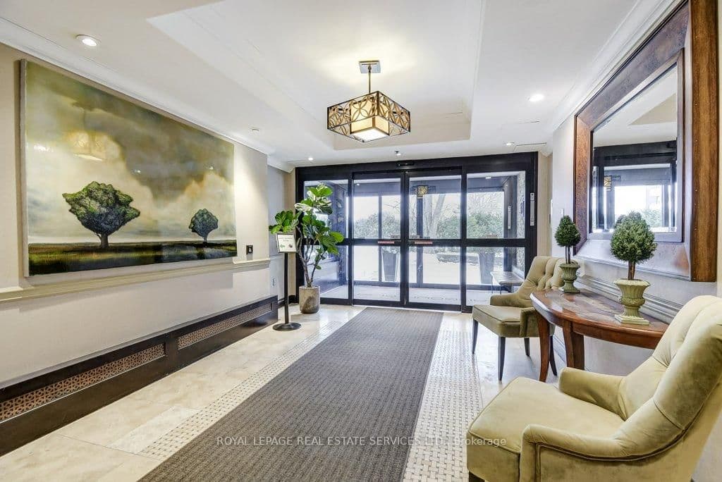 212 Kerr Street, Unit 404 thumbnail 6