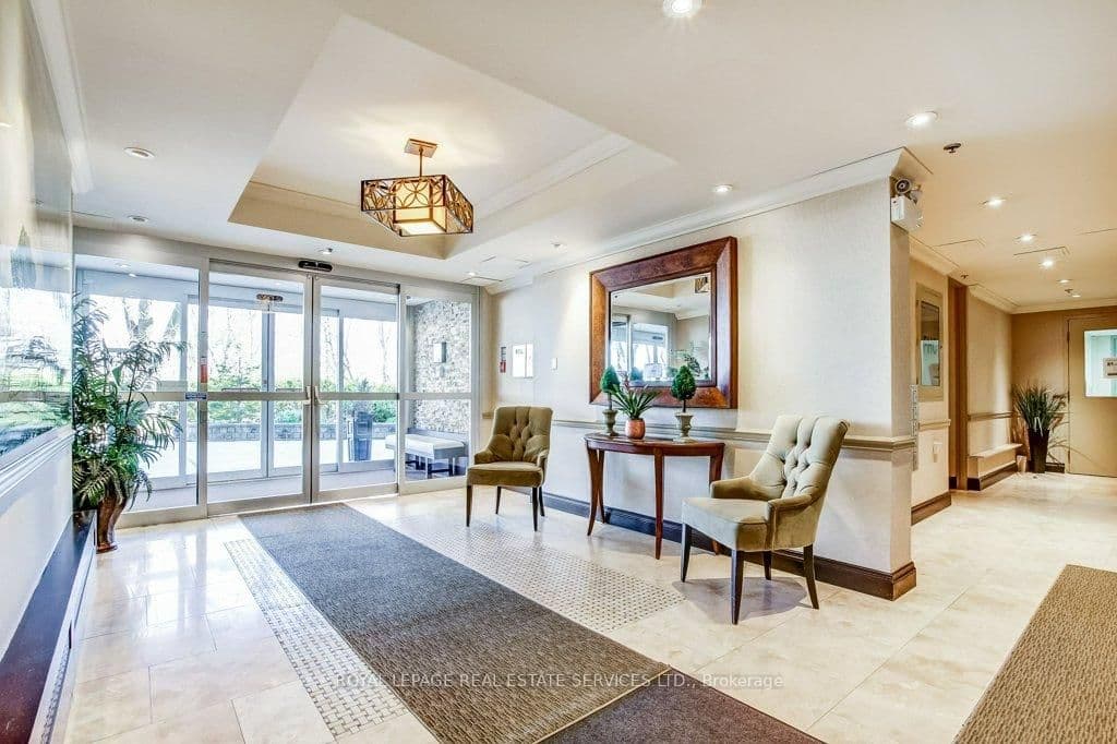 212 Kerr Street, Unit 404 thumbnail 7
