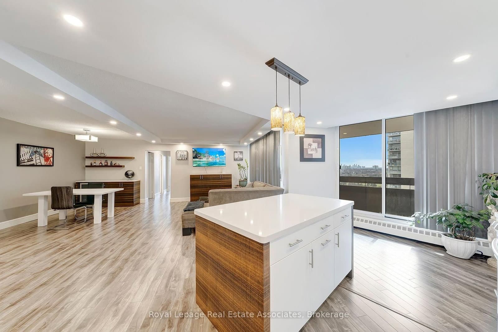 335 Mill Road, Unit 1406 thumbnail 7
