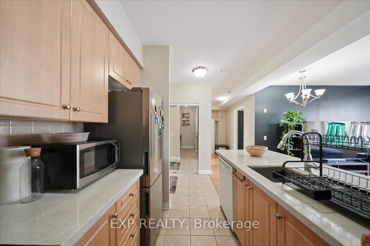 #519 - 1415 Lawrence Avenue W