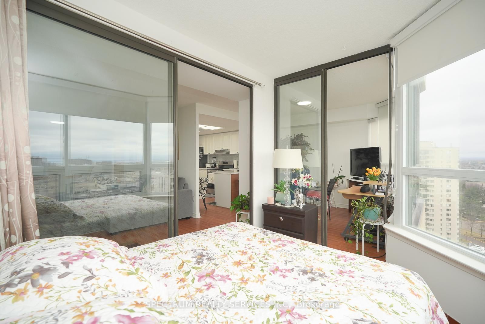 8 Lisa Street, Unit 2104 thumbnail 15