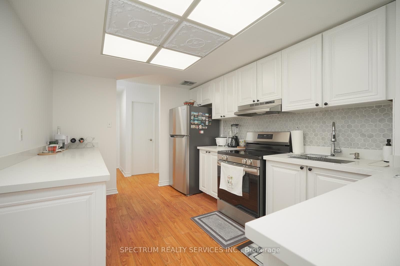 8 Lisa Street, Unit 2104 thumbnail 20