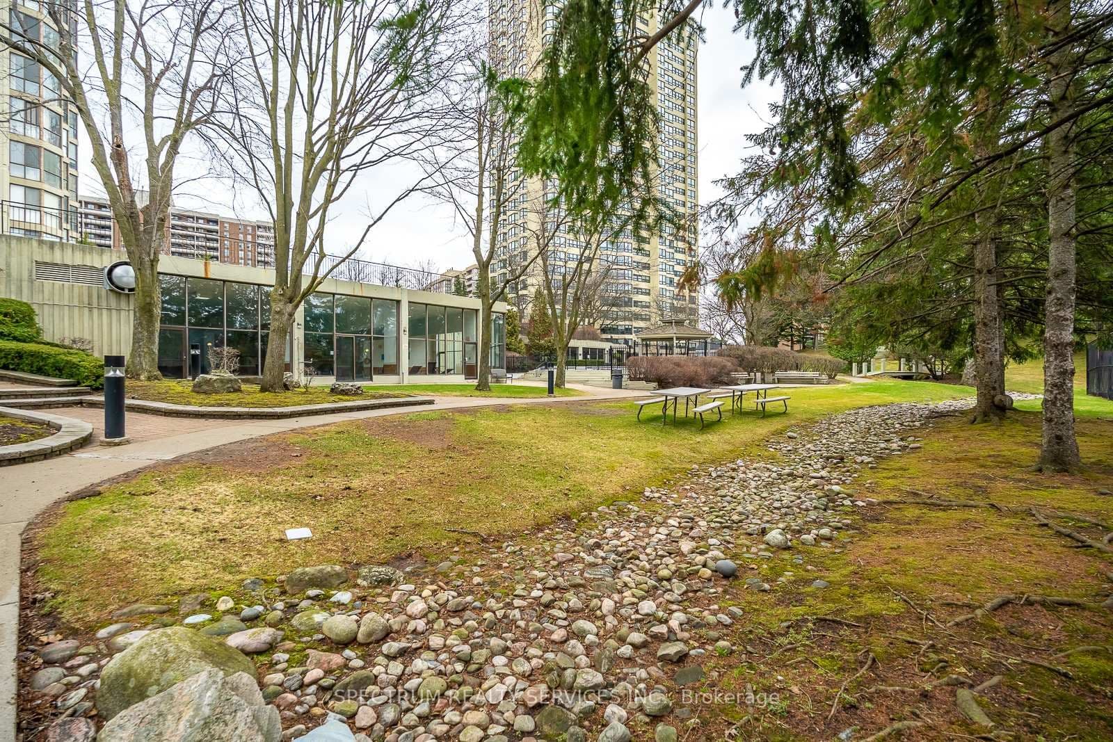 8 Lisa Street, Unit 2104 thumbnail 47