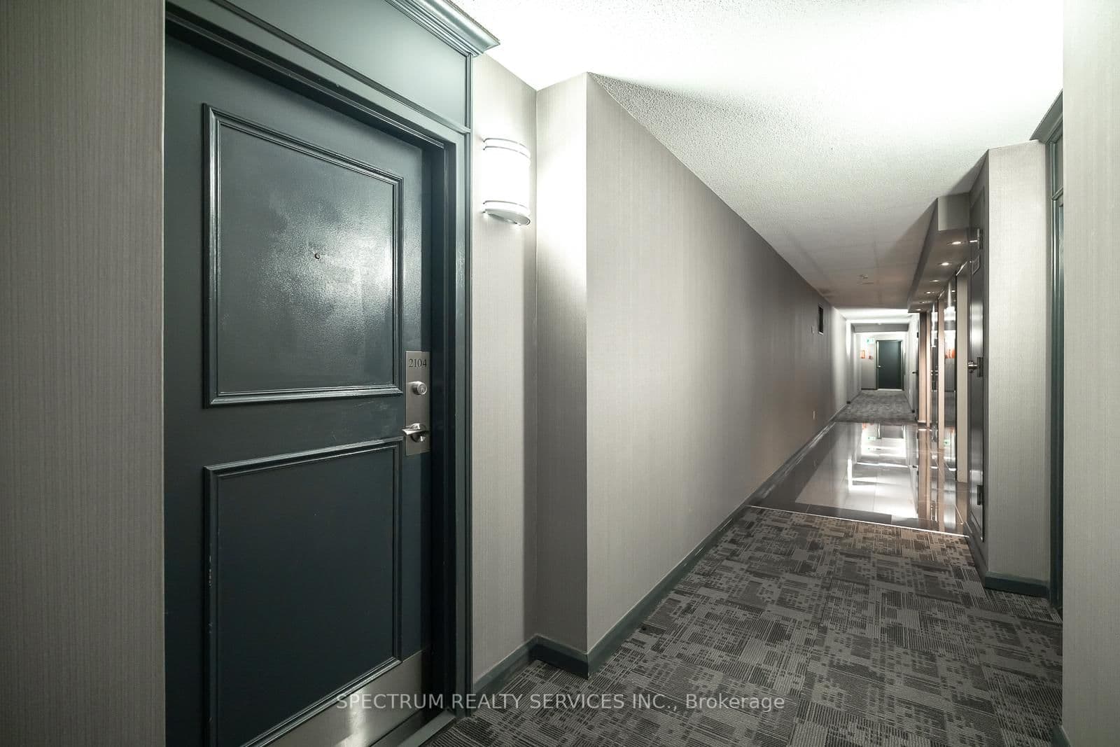 8 Lisa Street, Unit 2104 thumbnail 5