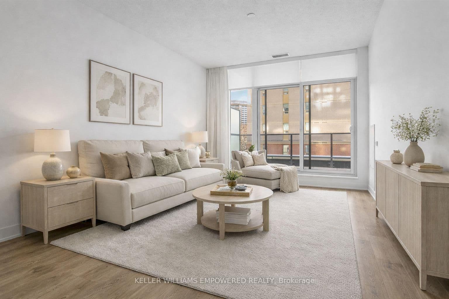 202 Burnhamthorpe Road E, Unit 303