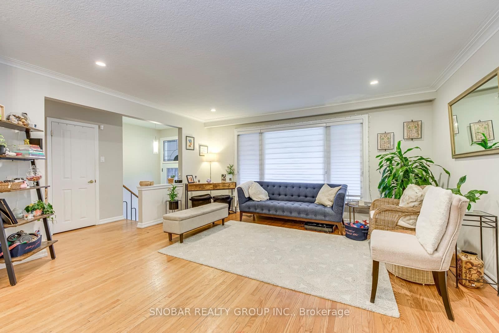 52 Decarie Circle thumbnail 5