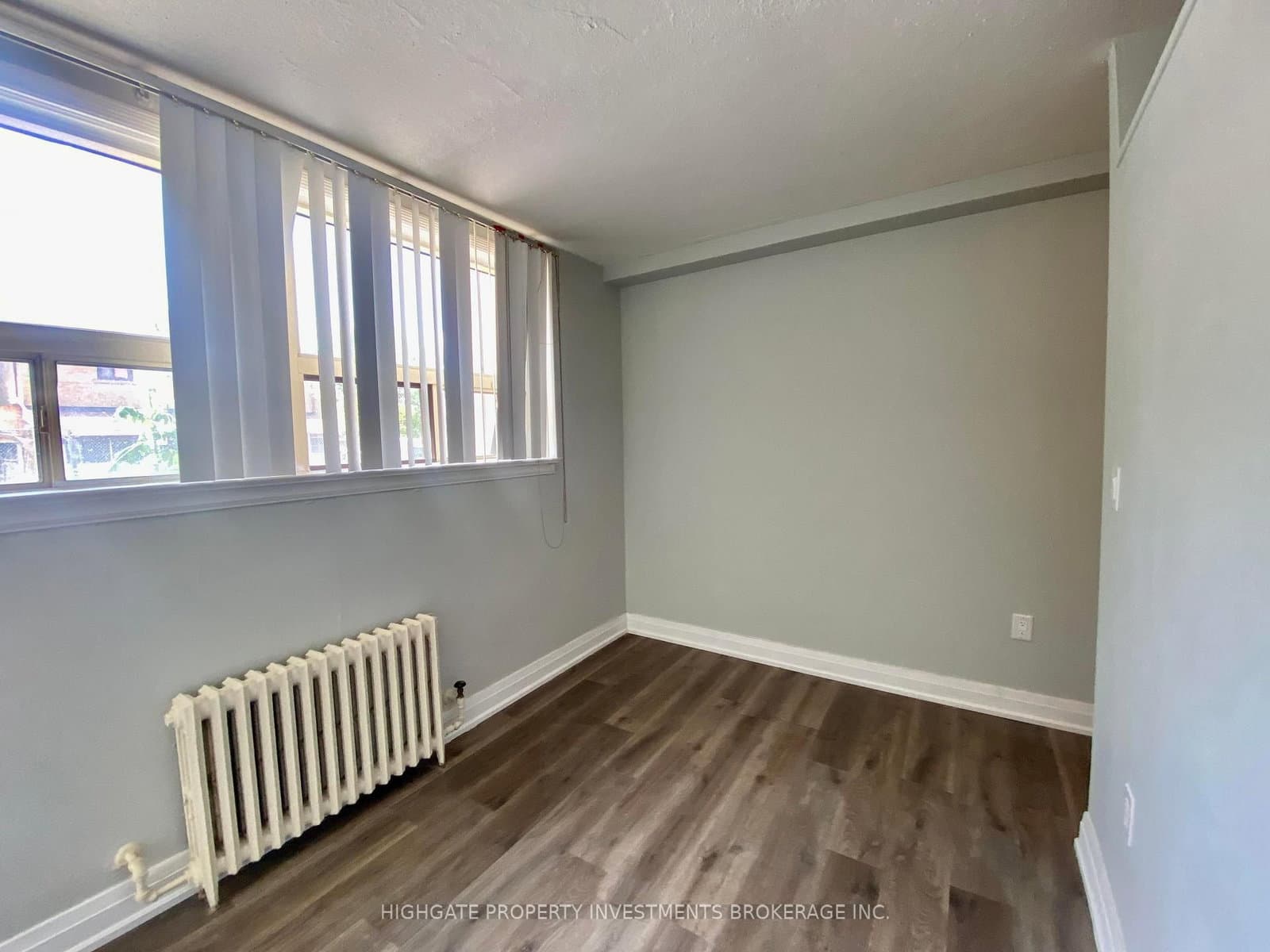 34 Erlesmere Avenue, Unit 3 thumbnail 7