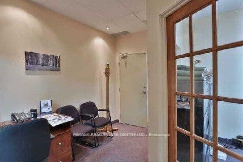 49 Hillcrest Avenue, Unit 202 thumbnail 3
