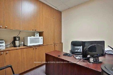 49 Hillcrest Avenue, Unit 202 thumbnail 9