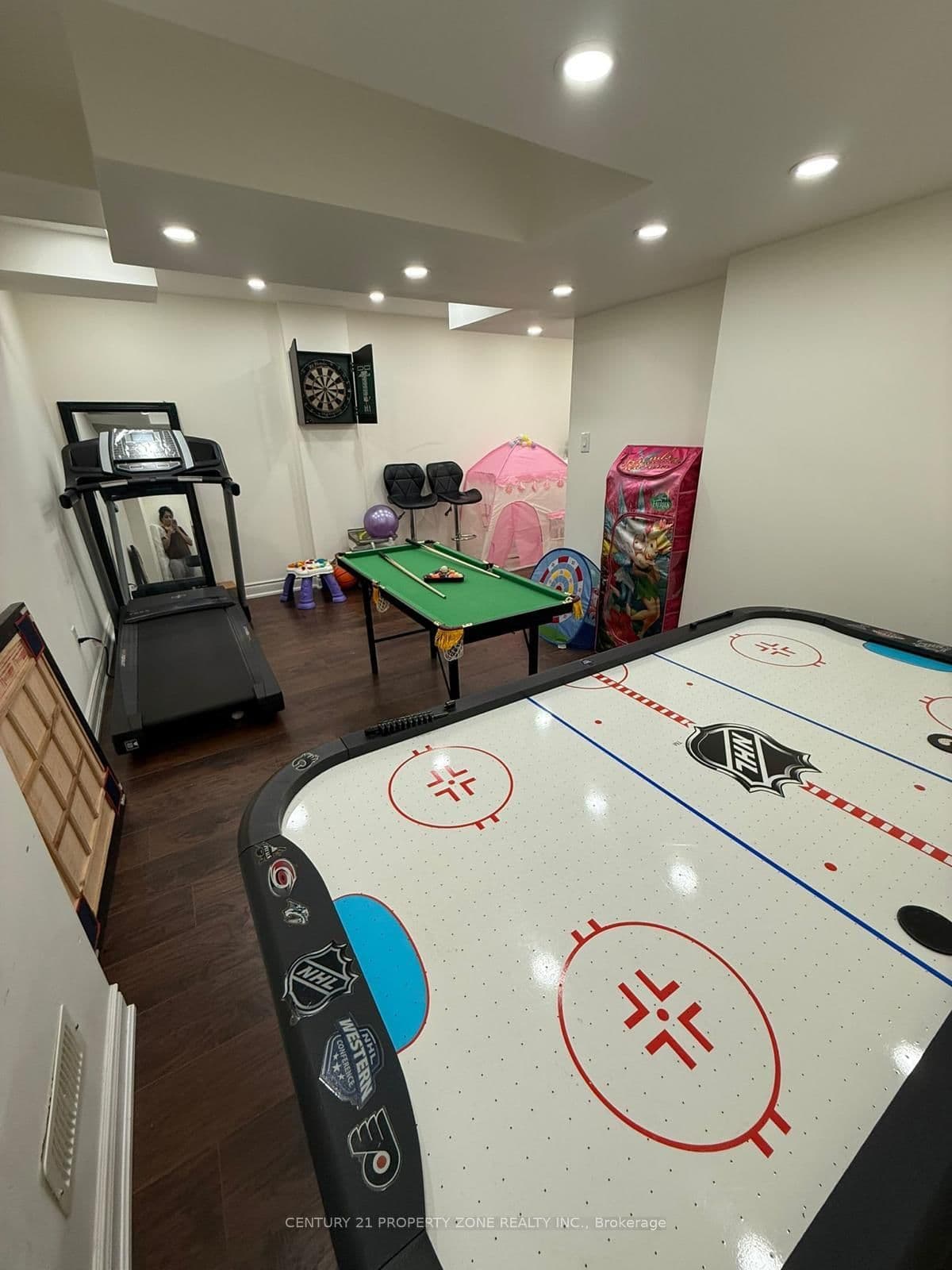 321 Aspendale Crescent thumbnail 27
