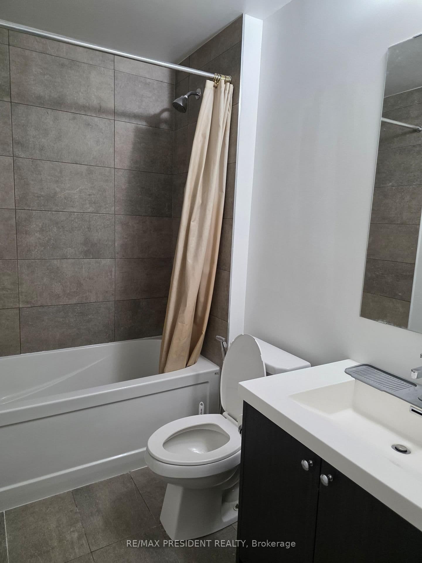 60 George Butchart Drive, Unit 112 thumbnail 14