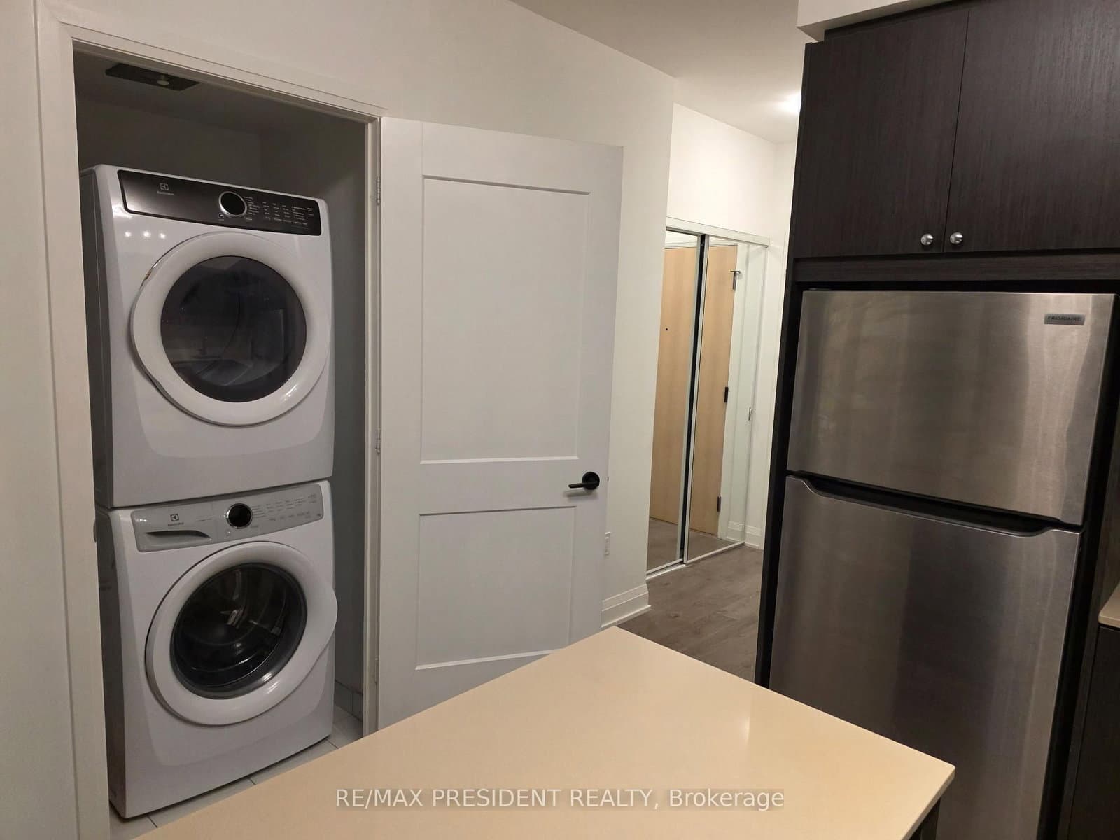 60 George Butchart Drive, Unit 112 thumbnail 15