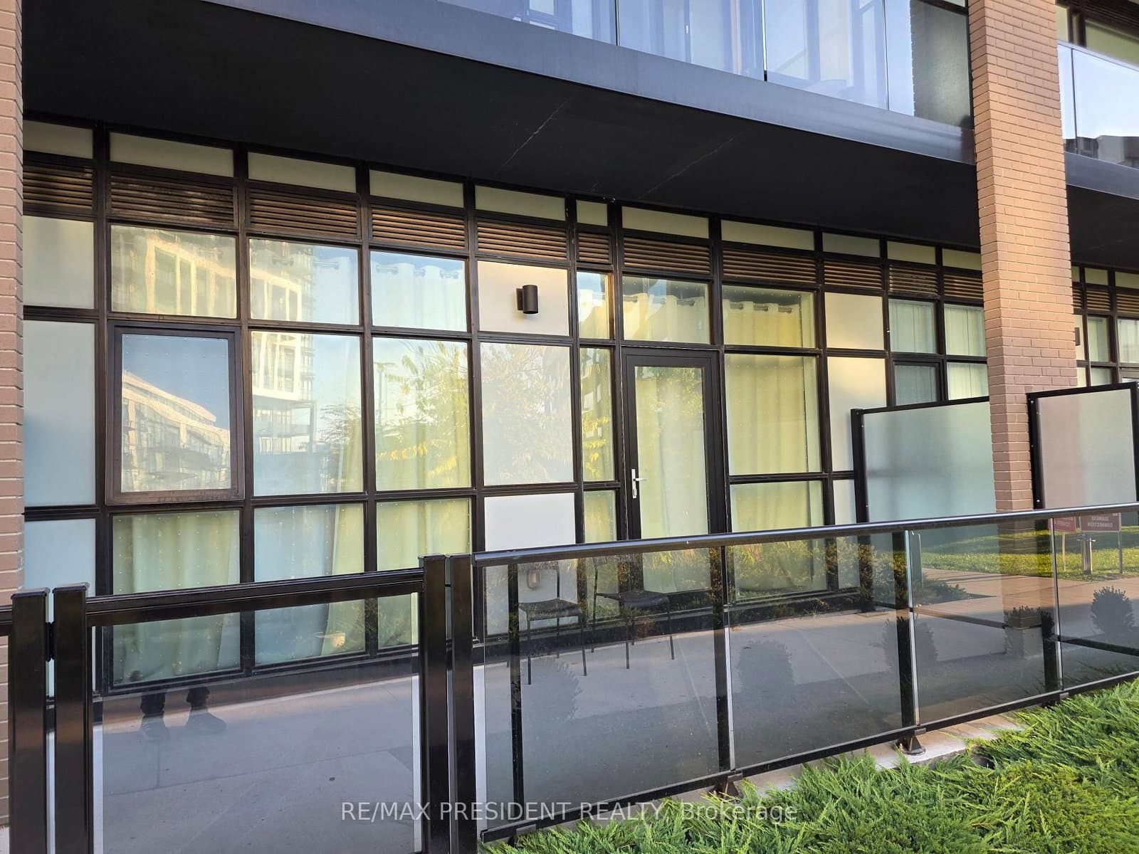 60 George Butchart Drive, Unit 112 thumbnail 16