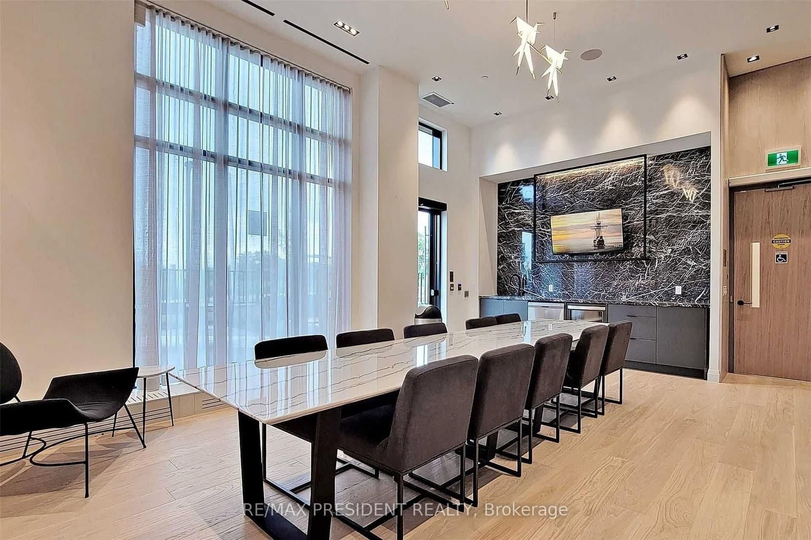 60 George Butchart Drive, Unit 112 thumbnail 26