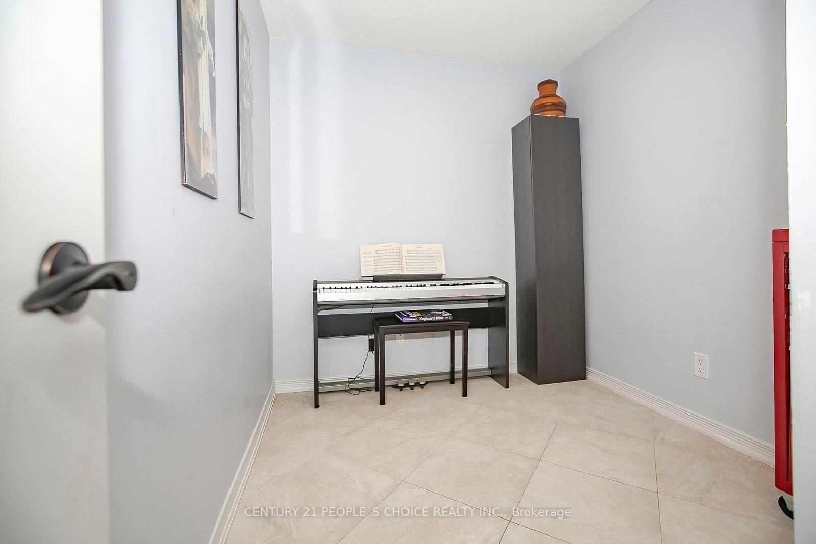 9 George Street, Unit 1512 thumbnail 33