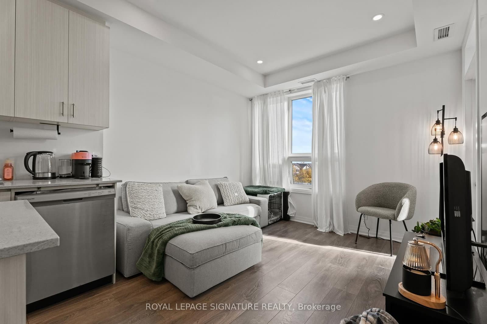 1105 Leger Way, Unit 308 thumbnail 8
