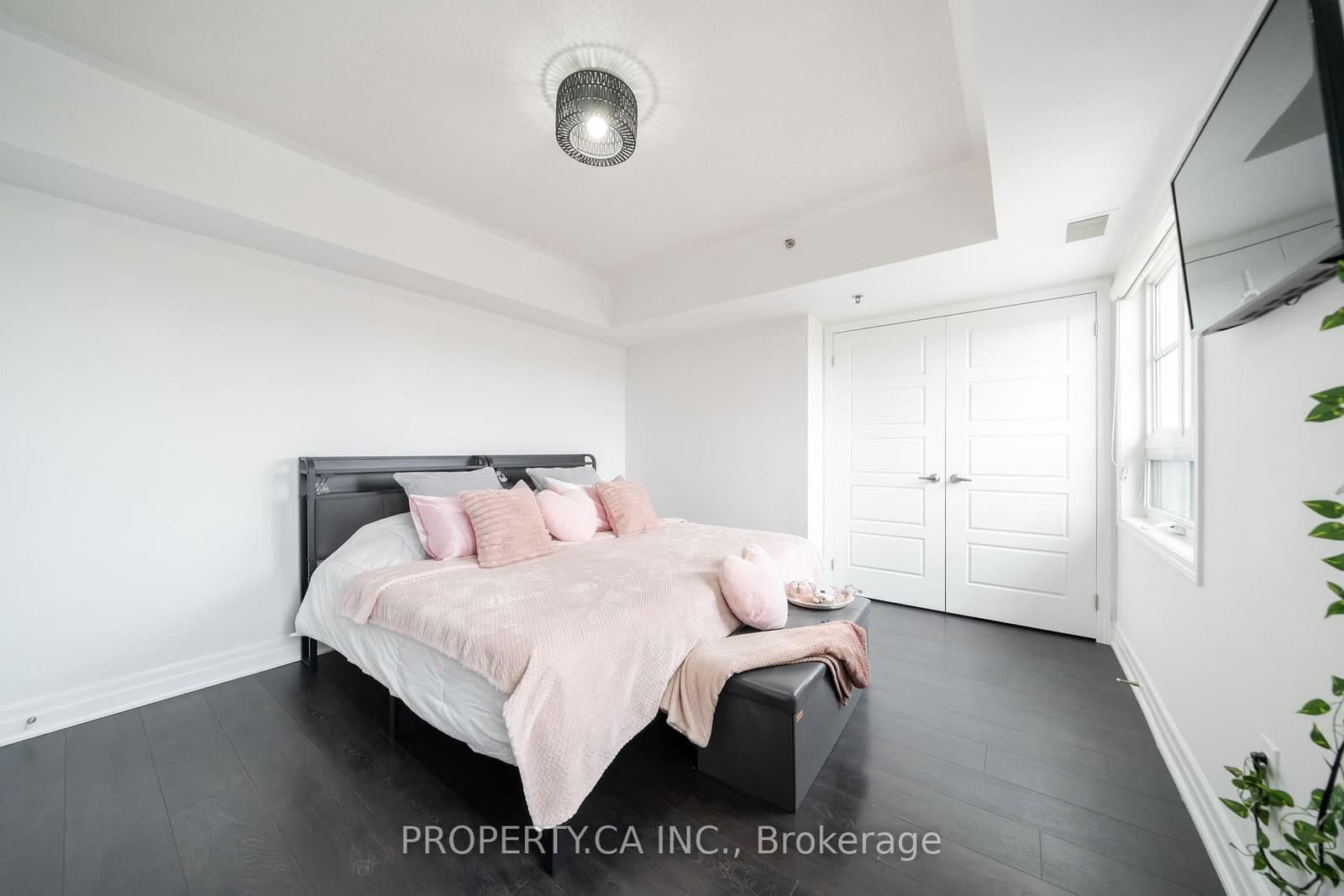 70 Baycliffe Crescent, Unit 412 thumbnail 14