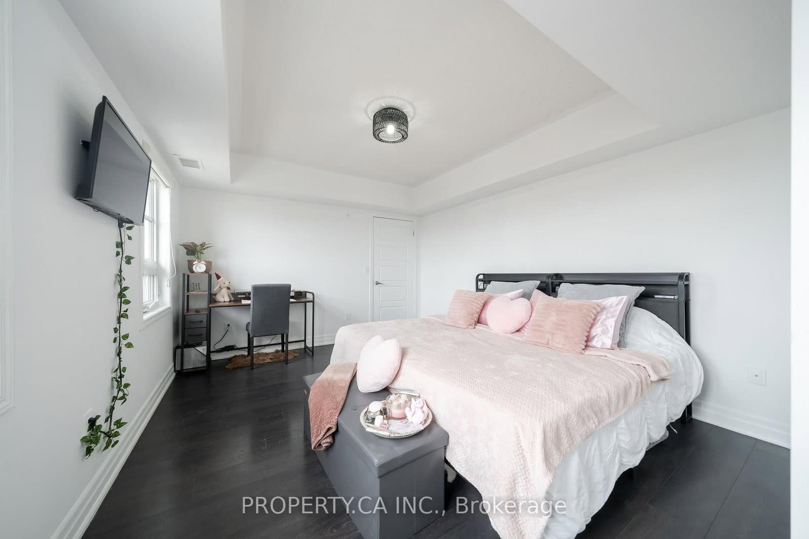 70 Baycliffe Crescent, Unit 412 thumbnail 15