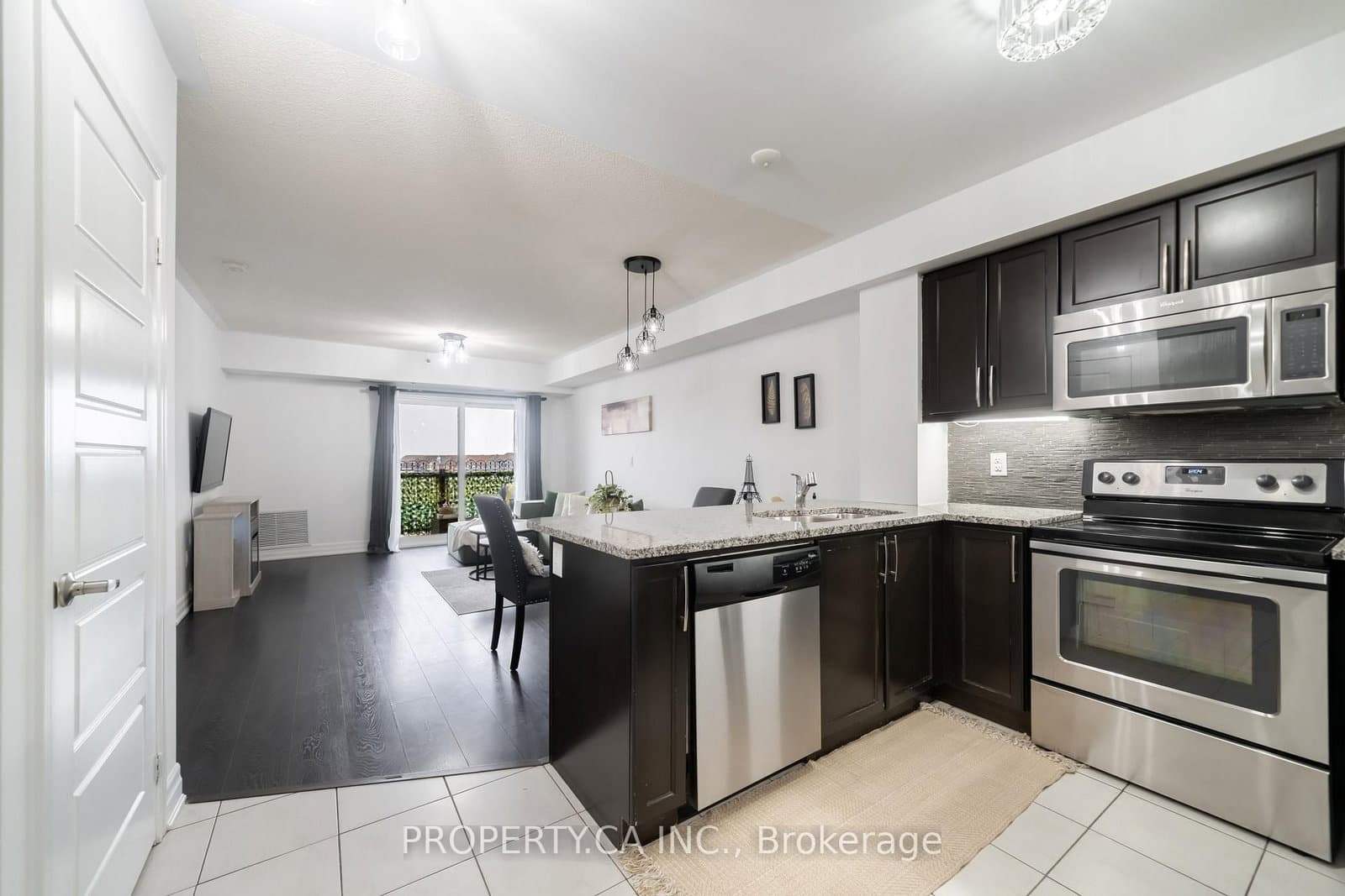 70 Baycliffe Crescent, Unit 412 thumbnail 2
