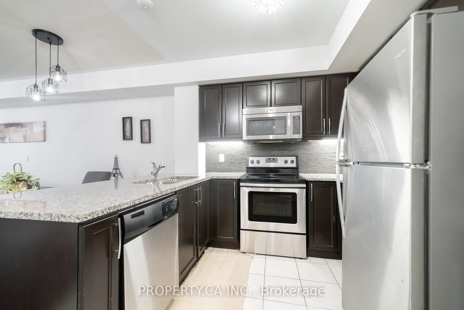 70 Baycliffe Crescent, Unit 412 thumbnail 4