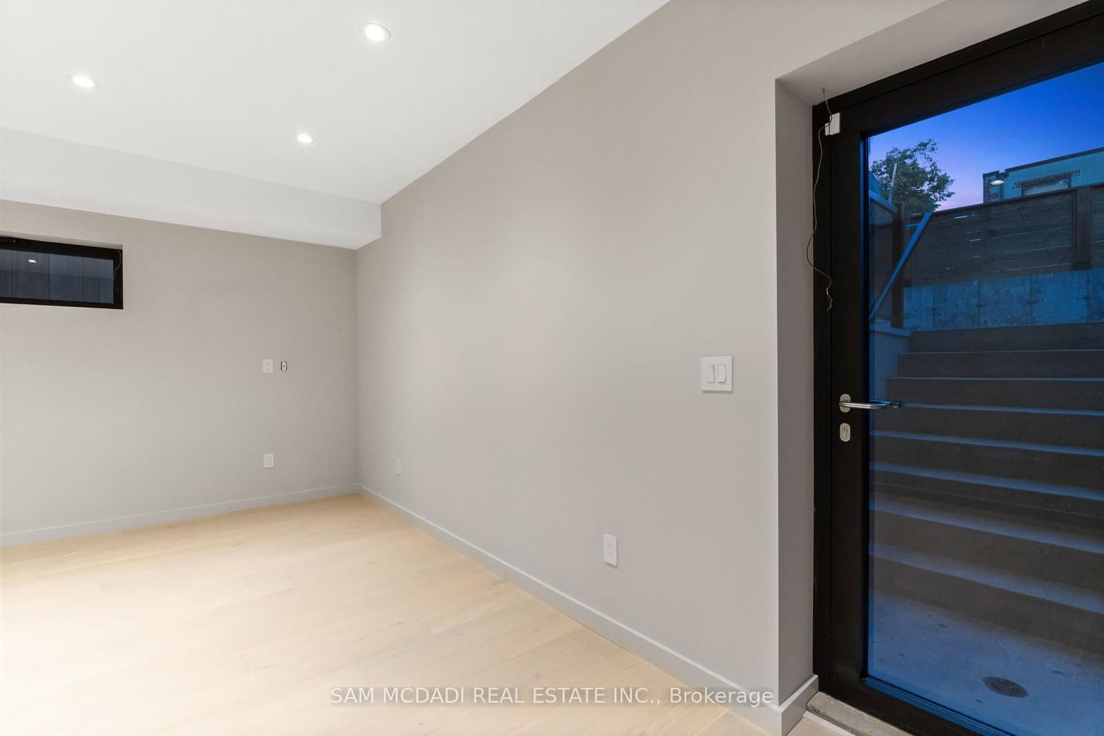 1090 Ella Avenue thumbnail 41