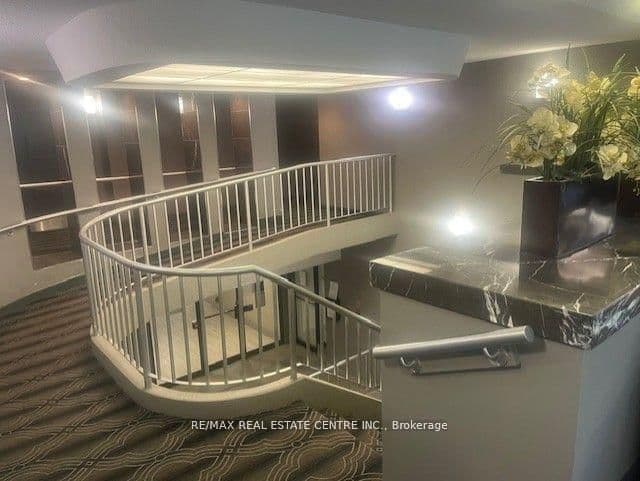 8 Lisa Street, Unit 407 thumbnail 19