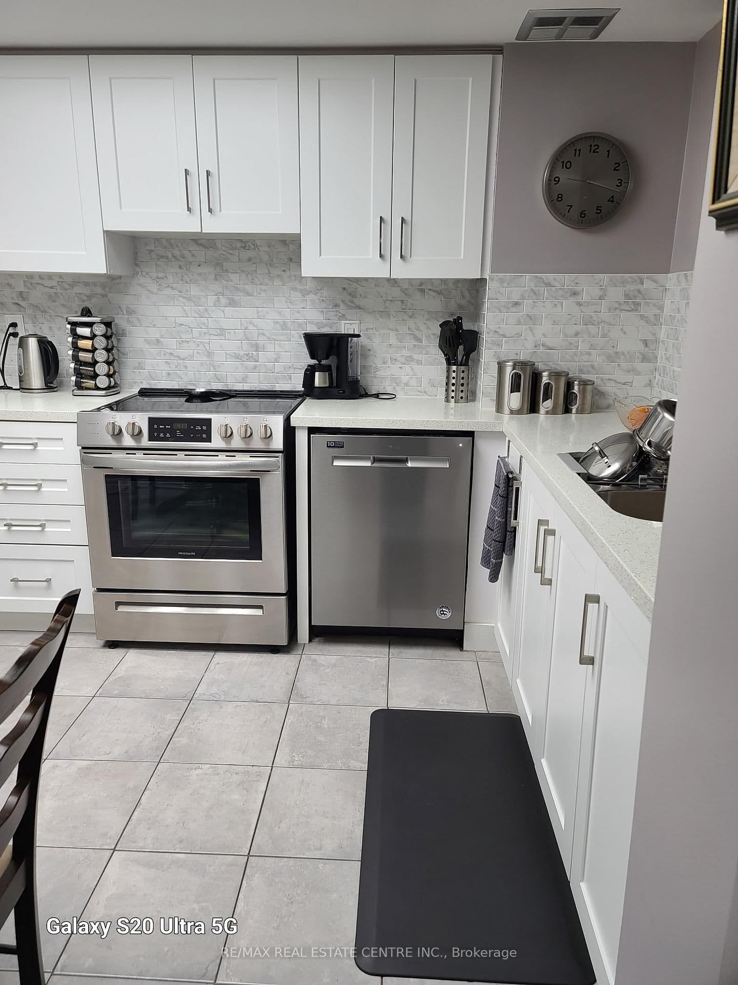 8 Lisa Street, Unit 407 thumbnail 8