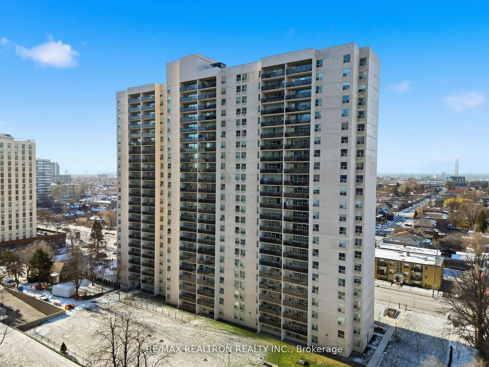 #909 - 155 Marlee Avenue