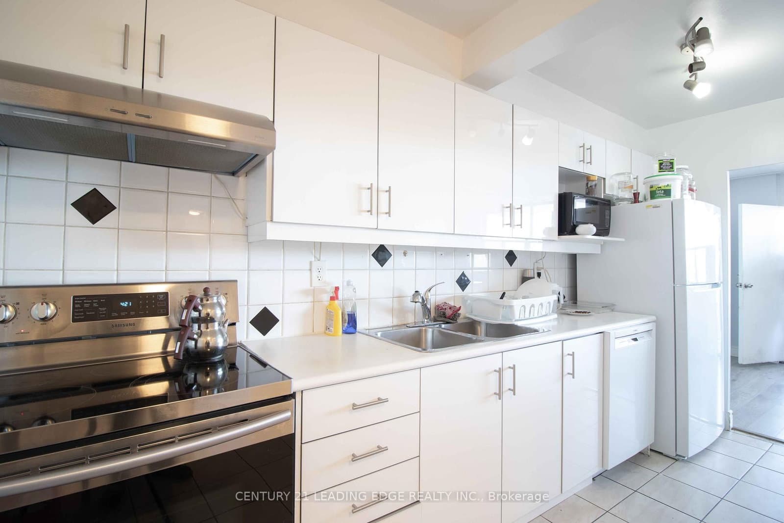 80 Grandravine Drive, Unit 703 thumbnail 8