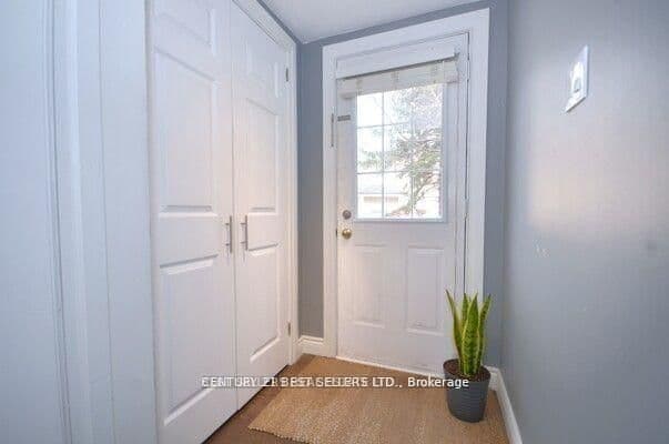 107 Bristol Road E, Unit 100 thumbnail 3