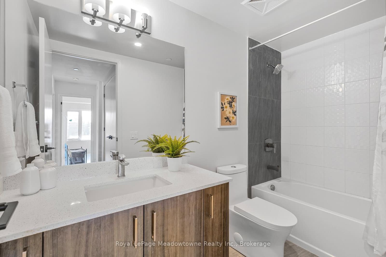 8010 Derry Road, Unit TH 107 thumbnail 20