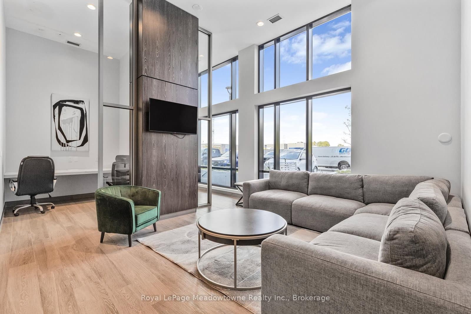 8010 Derry Road, Unit TH 107 thumbnail 3
